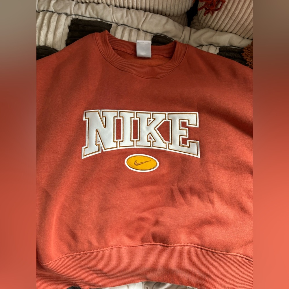 Nike sportswear phoenix fleece city addition